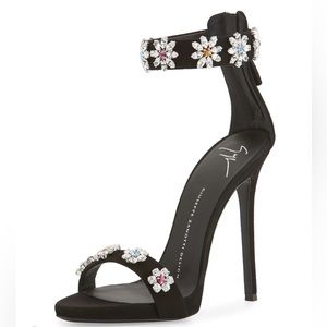 Giuseppe Zanotti 7 Black Coline floral Crystal